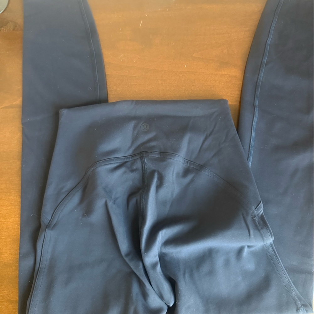 Lululemon Navy High Rise Leggings Size 2 Yoga Workout Athleisure
